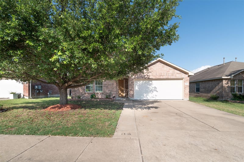Virtual tour of 1310 Rainbow Parke DR