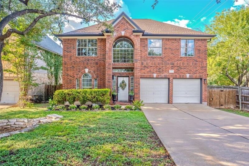 Virtual tour of 13102 Hunters Chase DR