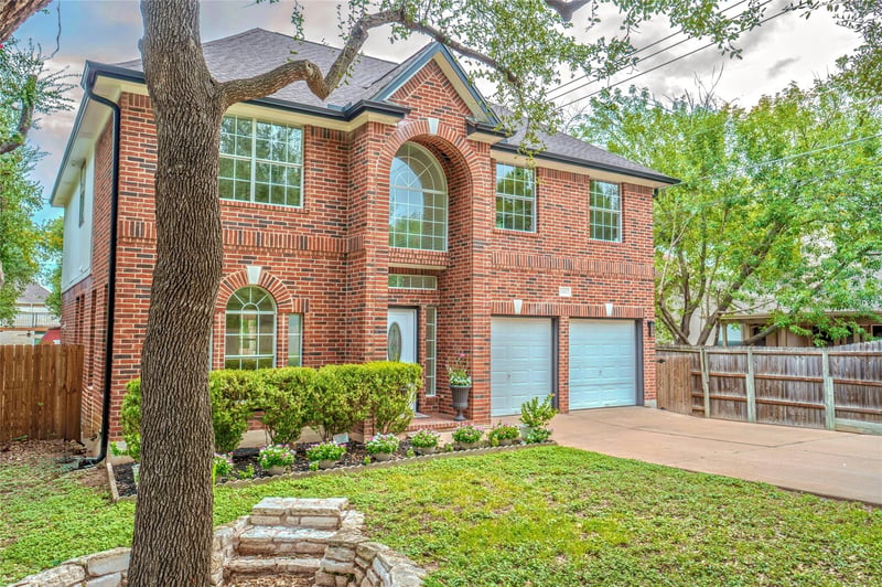 Virtual tour of 13102 Hunters Chase Dr