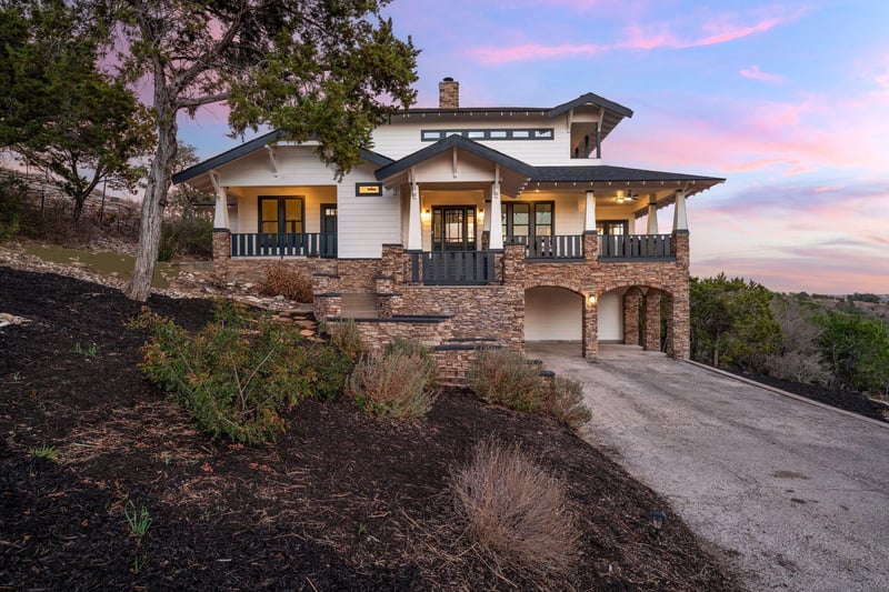 Virtual tour of 13107 Shady Mountain RD