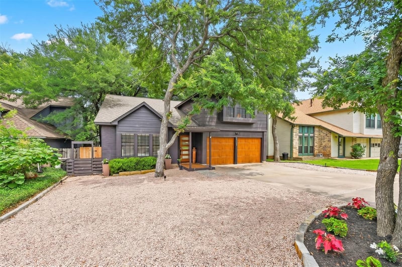 Virtual tour of 13109 Sinton LN