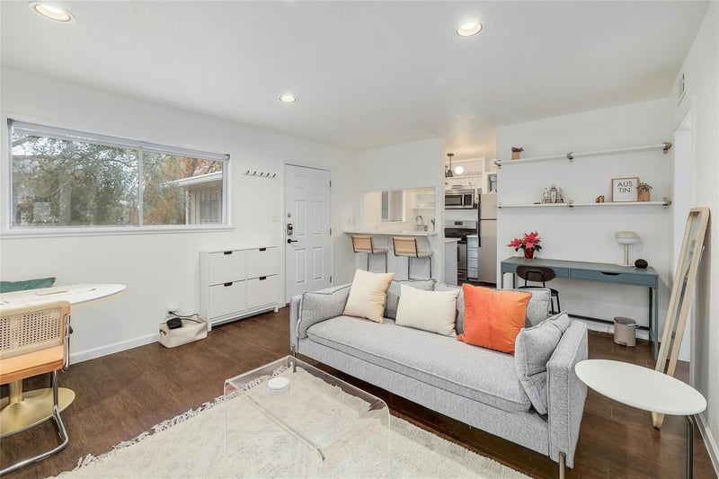 Virtual tour of 1311 Exposition Blvd Unit #10