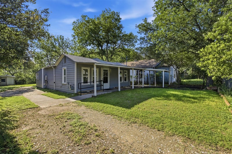 Virtual tour of 1313 Perez ST