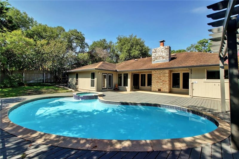 Virtual tour of 1313 Wilson Heights DR