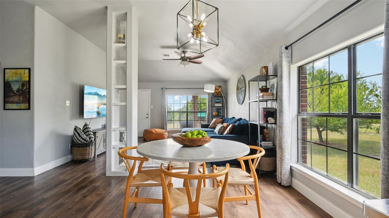 Virtual tour of 13131 Crane Rd