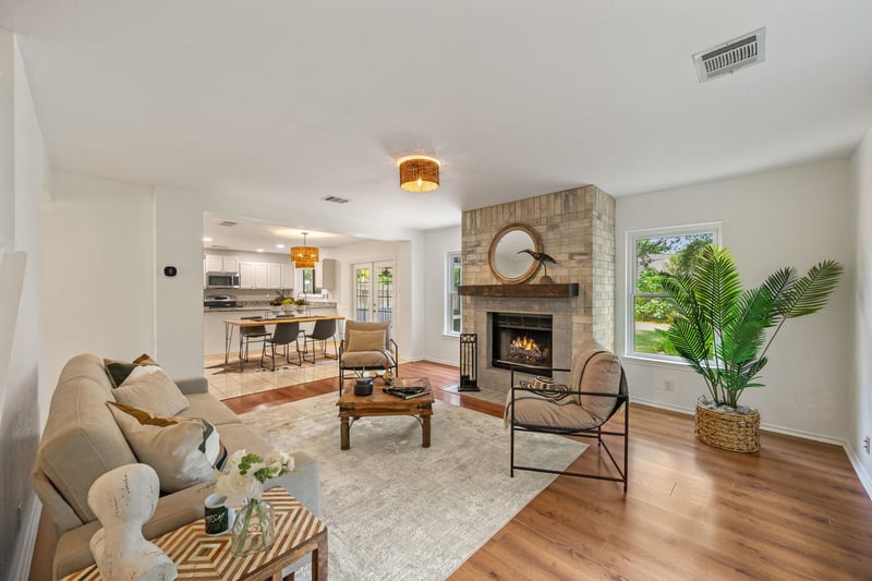 Virtual tour of 1314 Chalk LN