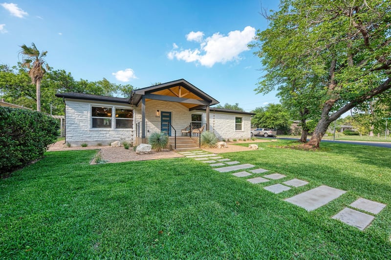 Virtual tour of 1314 Ridgemont Dr
