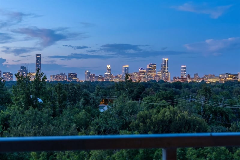 Virtual tour of 1320 Robert Browning ST Unit #408