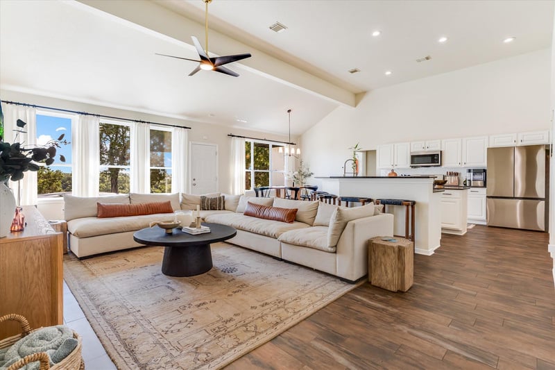 Virtual tour of 13201 N Ridge Cir