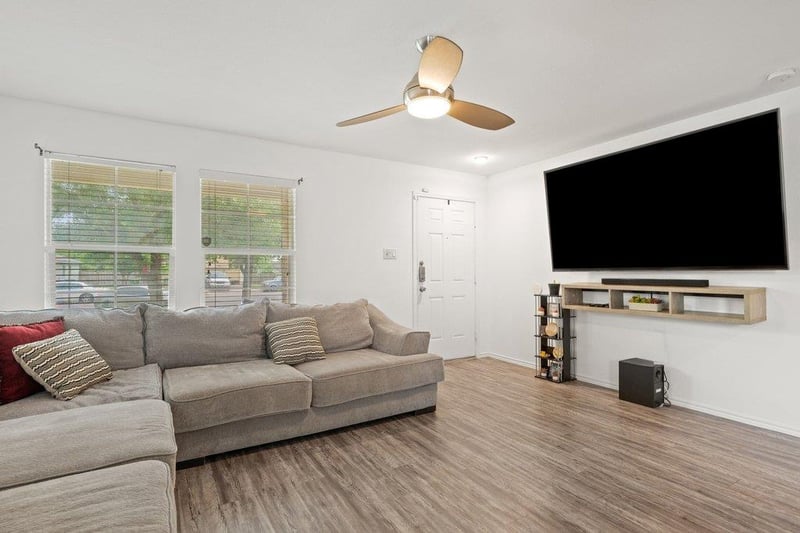 Virtual tour of 13212 High Sierra ST