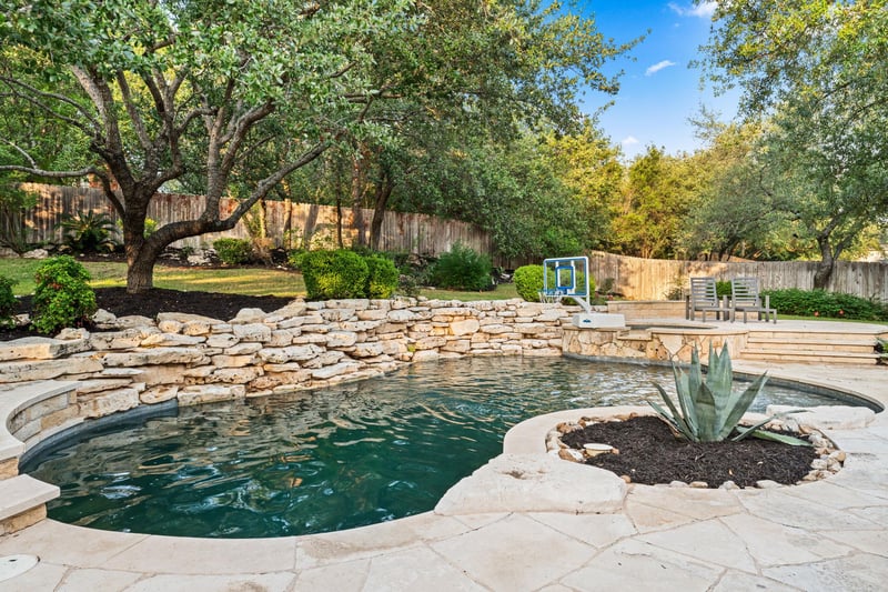 Virtual tour of 13300 Country Lake Dr