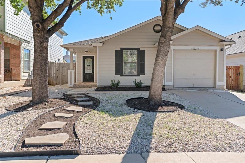 Virtual tour of 13309  Thome Valley Dr
