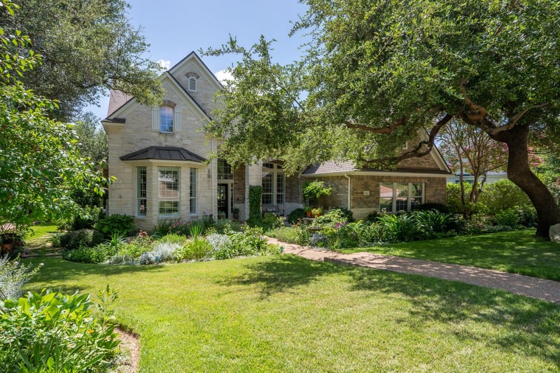 Virtual tour of 13315 Country Lake DR