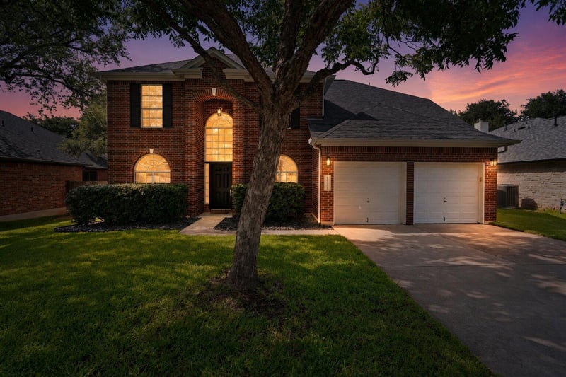 Virtual tour of 1333 Nightingale DR