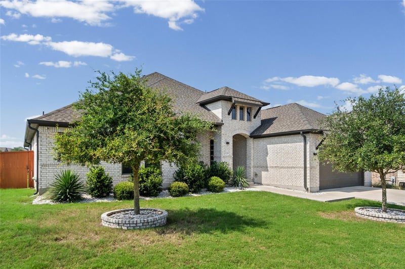 Virtual tour of 1336 Academy Oaks DR