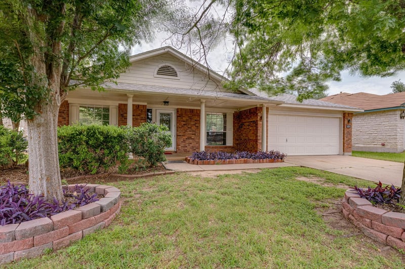 Virtual tour of 13371 Amasia Dr