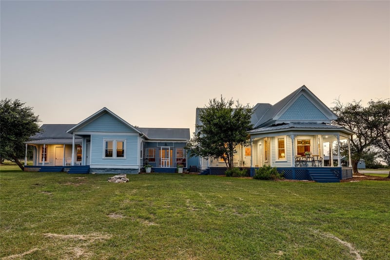 Virtual tour of 13471 Cedar Valley RD