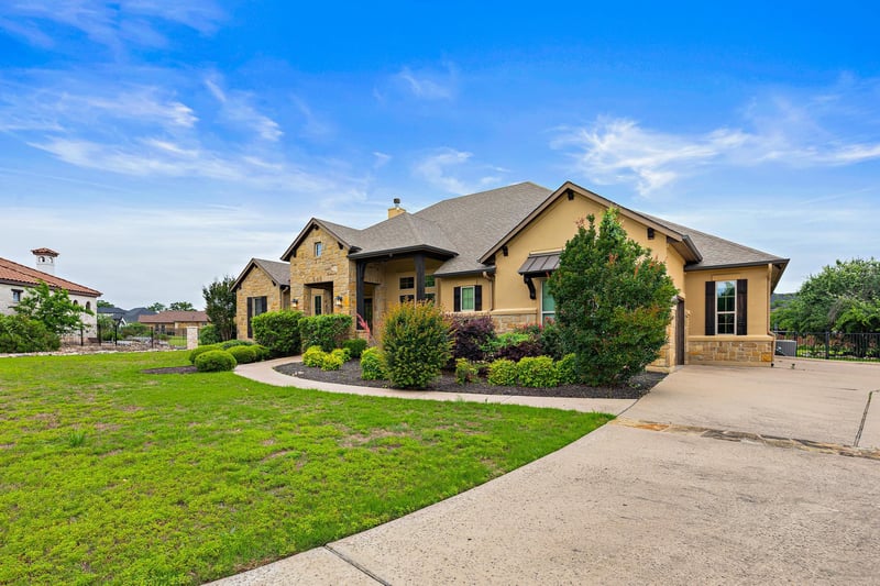 Virtual tour of 135 Gabriel Vis E