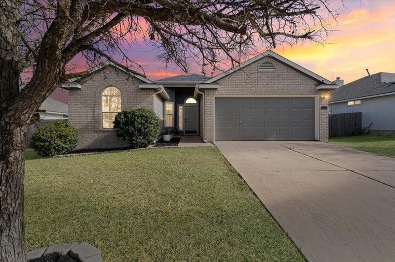 Virtual tour of 135 Langely