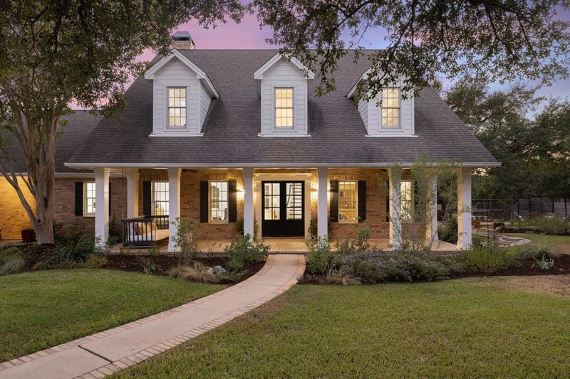 Virtual tour of 1350 Patterson RD
