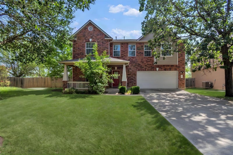 Virtual tour of 1353 Beechwood DR