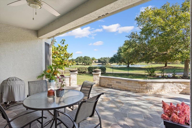 Virtual tour of 136 Crystal Springs DR