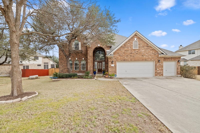 Virtual tour of 136 Eaton LN