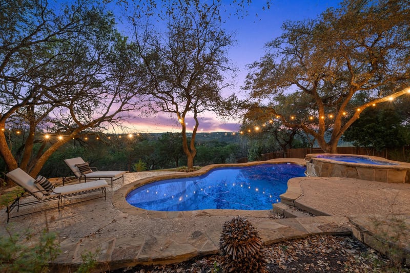 Virtual tour of 13601 Montview DR
