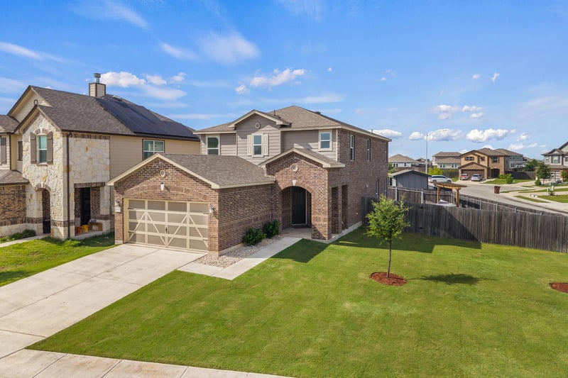 Virtual tour of 13612 Martha Washington PL