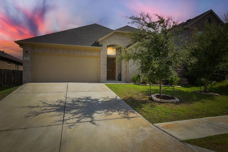 Virtual tour of 137 Switch Bud DR