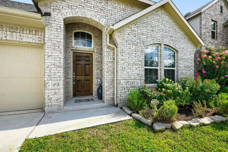 Virtual tour of 137 Switch Bud DR
