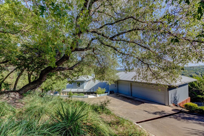 Virtual tour of 13710 Hunters Pass