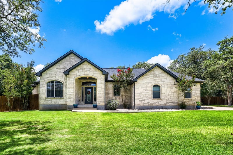 Virtual tour of 138 Elm Wood DR