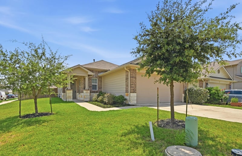 Virtual tour of 13800 Levy LN