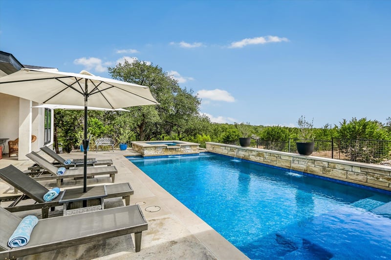 Virtual tour of 1382 Primrose Path