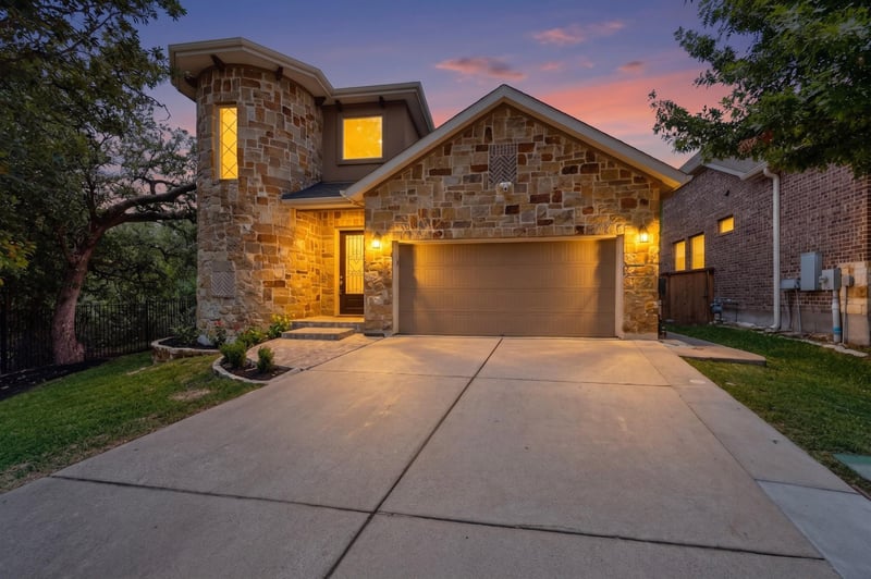 Virtual tour of 13900 Tyburn TRL