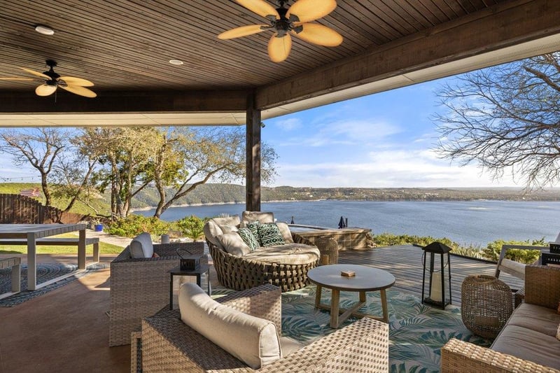 Virtual tour of 13907 Panorama DR
