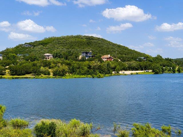 Virtual tour of 13967 Fm 2769