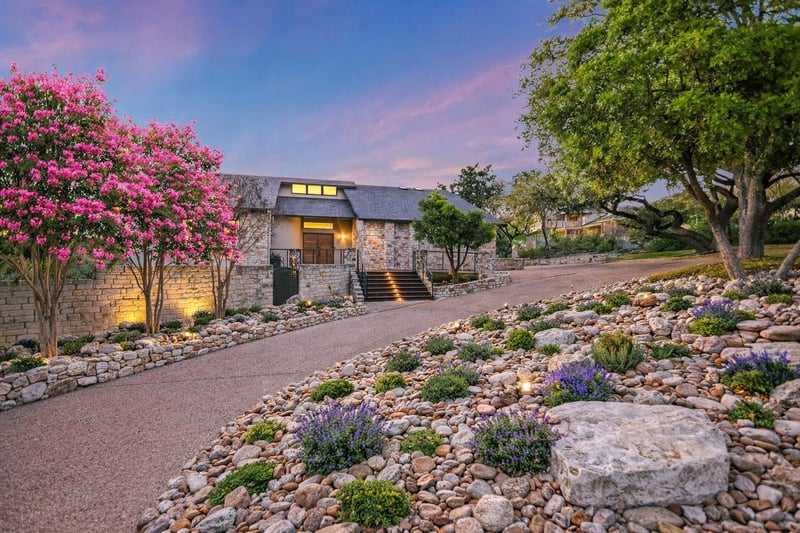 Virtual tour of 14 Rob Roy RD