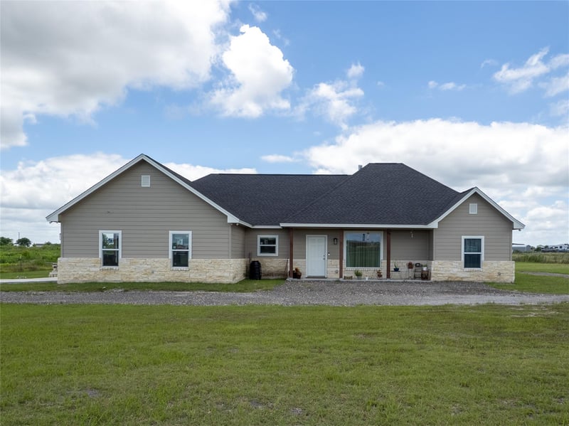 Virtual tour of 140 Daniel DR