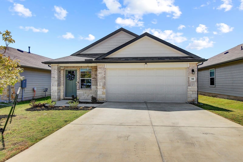 Virtual tour of 140 Texas Palmetto Cir