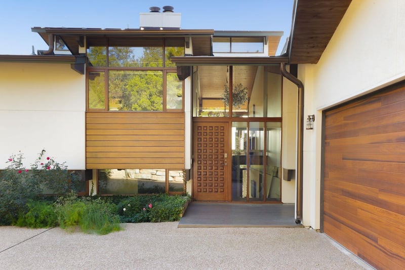 Virtual tour of 1400 Mount Larson RD