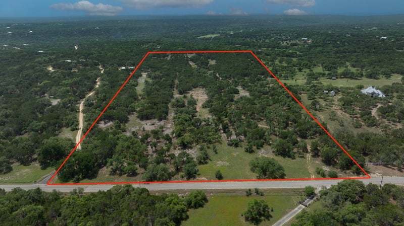 Virtual tour of 1400 Panther Creek RD