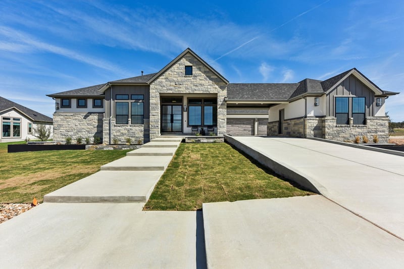 Virtual tour of 1400 Paxton LN