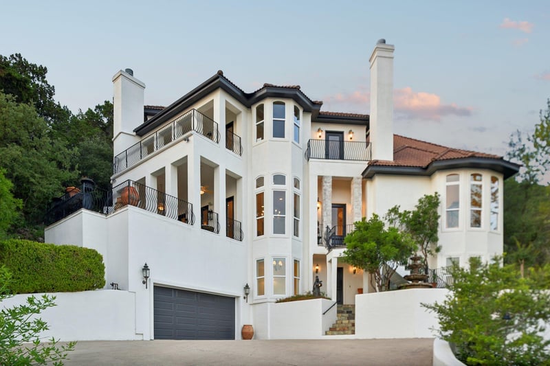 Virtual tour of 14004 Skyline DR