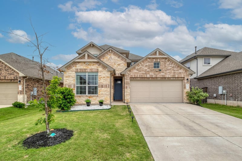 Virtual tour of 14005 McArthur DR