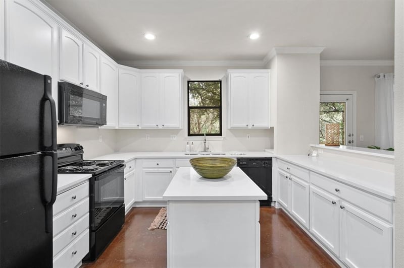 Virtual tour of 1401 Cuernavaca DR Unit #B-16