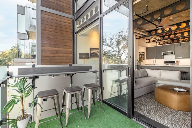 Virtual tour of 1401 Eva St Unit #206