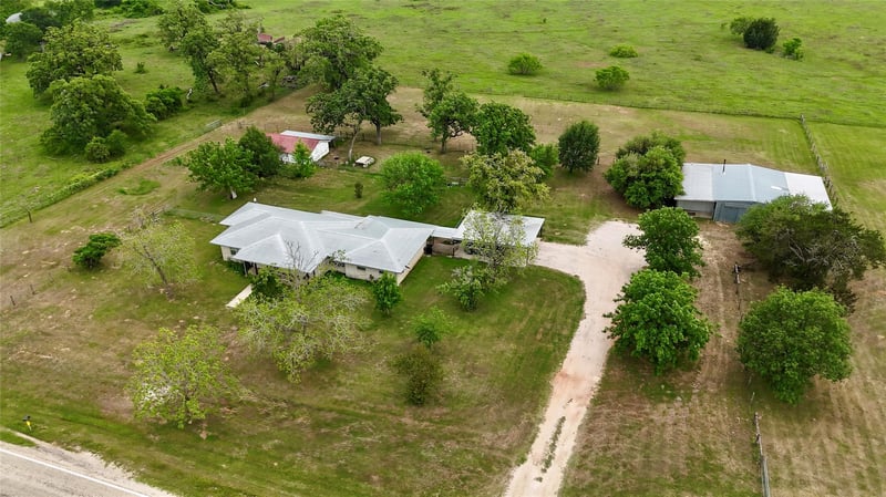 Virtual tour of 1401 Fm 112