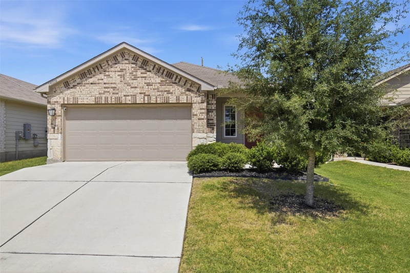 Virtual tour of 14016 Ballast DR